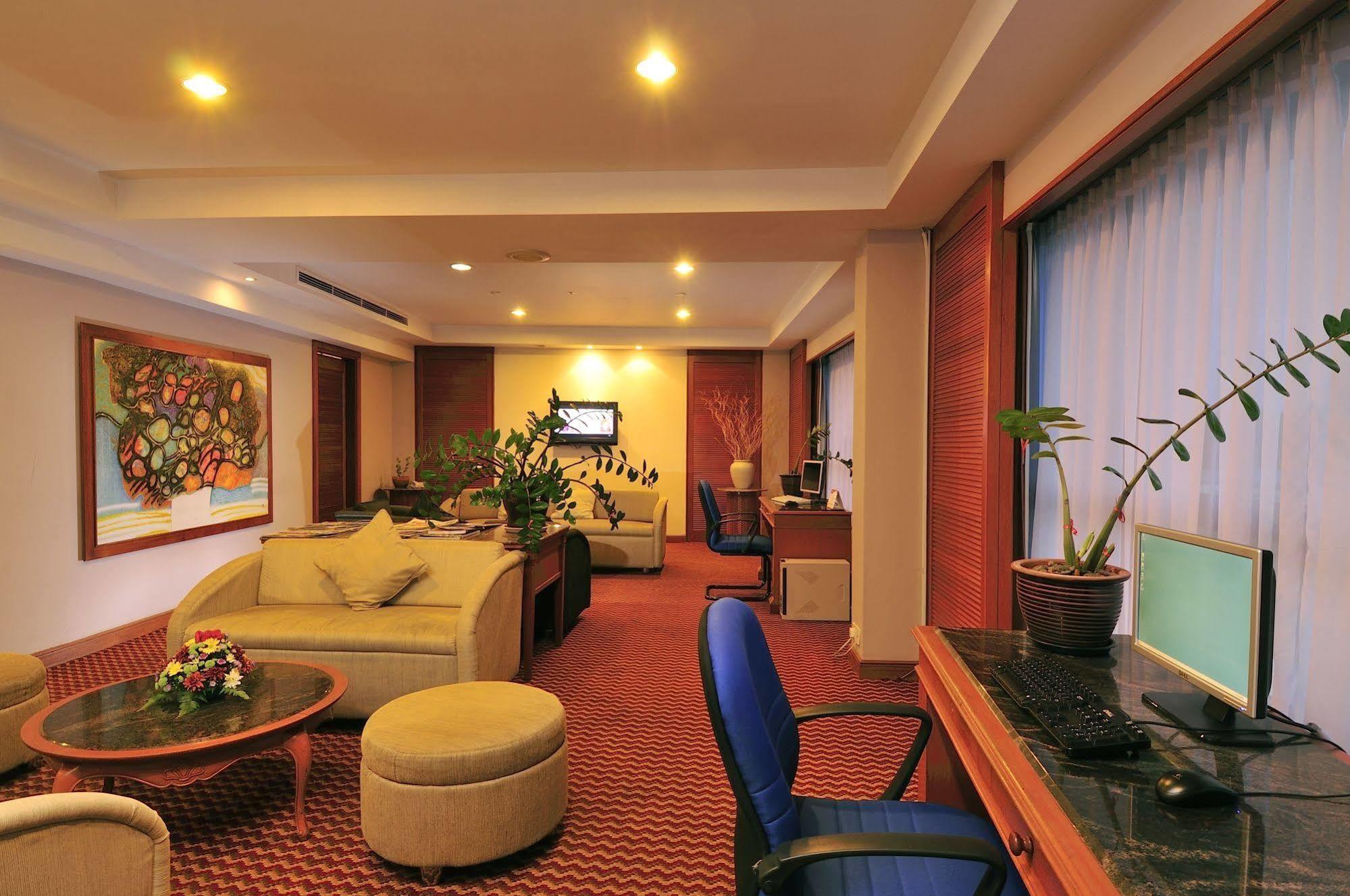 Parkcity Everly Hotel Miri Extérieur photo